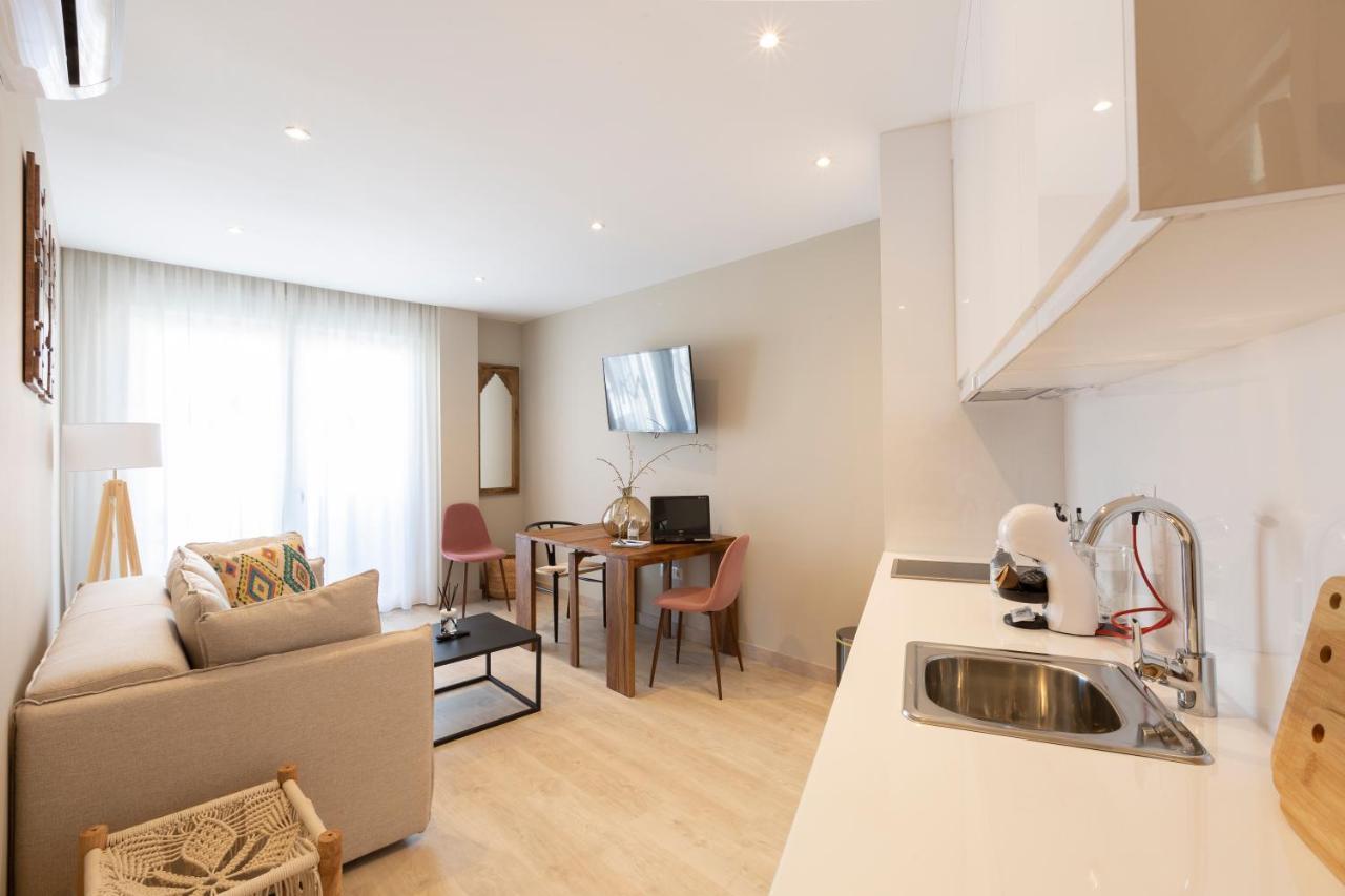 Apartamentos Martalia Arenal Ronda Eksteriør billede