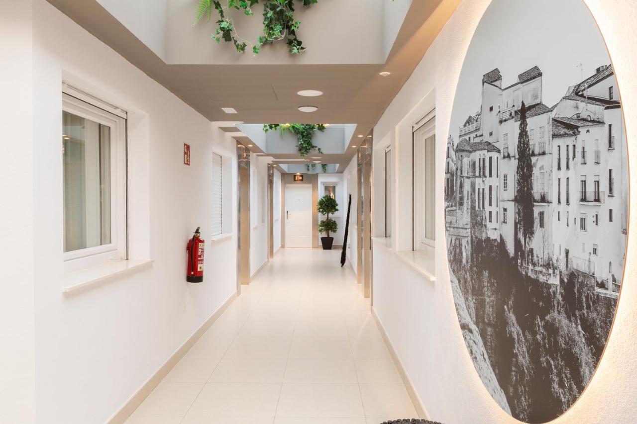 Apartamentos Martalia Arenal Ronda Eksteriør billede